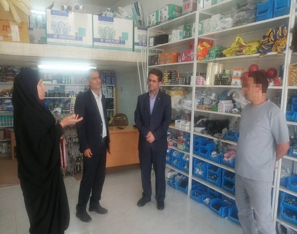 بازدید مدیرکل کمیته امداد استان بوشهر از طرح های اشتغال و خودکفایی اداره اهرم